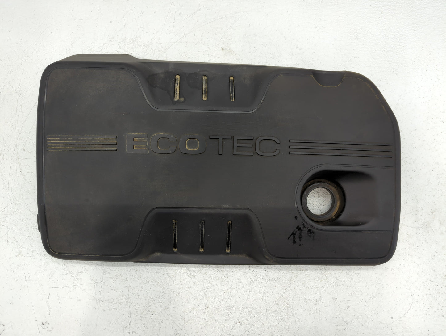 2015 Chevrolet Equinox Engine Cover - Oemusedautoparts1.com