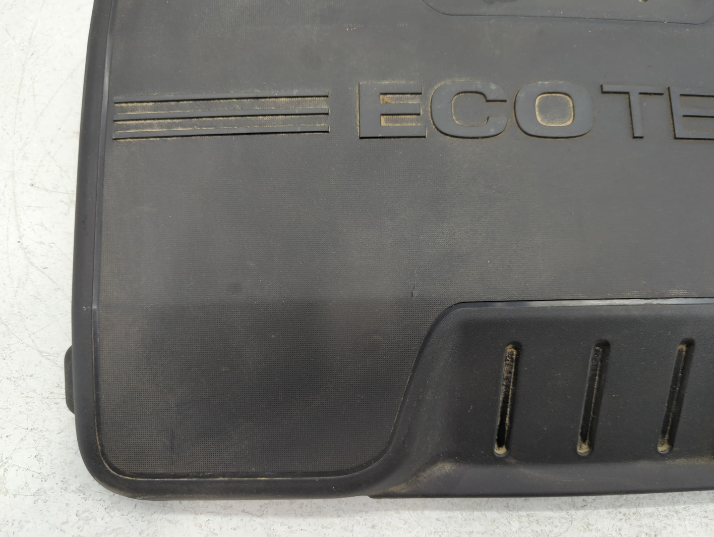 2015 Chevrolet Equinox Engine Cover - Oemusedautoparts1.com