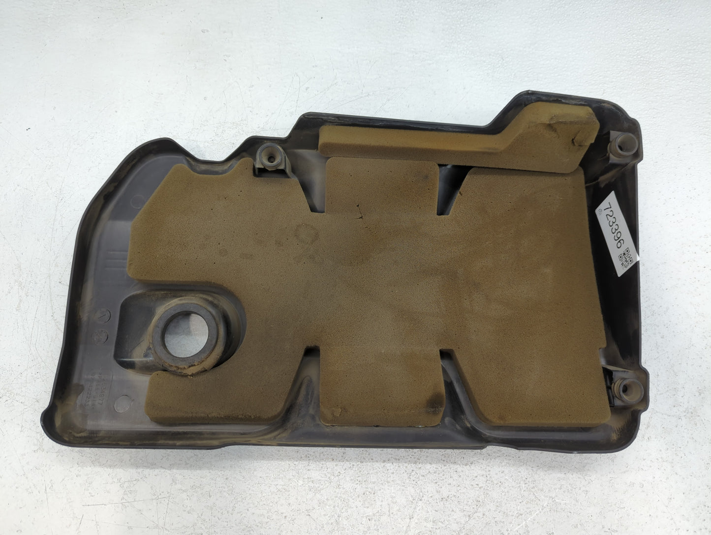 2015 Chevrolet Equinox Engine Cover - Oemusedautoparts1.com