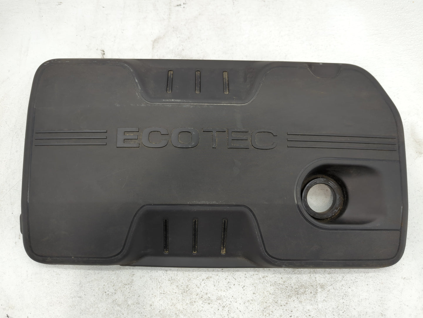 2015 Chevrolet Equinox Engine Cover - Oemusedautoparts1.com