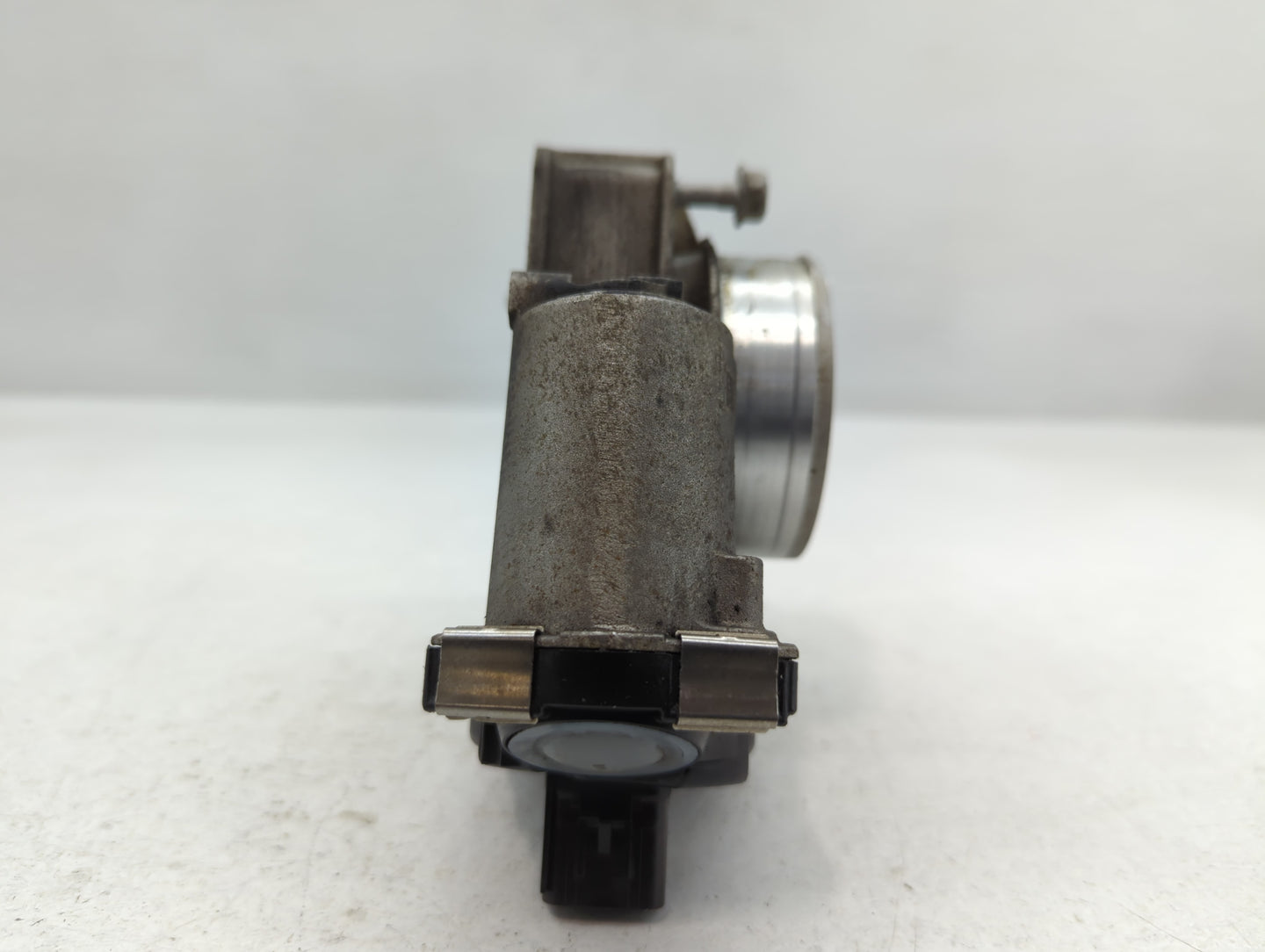 2012-2015 Chevrolet Equinox Throttle Body P/N:12632101CA Fits Fits 2012 2013 2014 2015 OEM Used Auto Parts - Oemusedautopart
