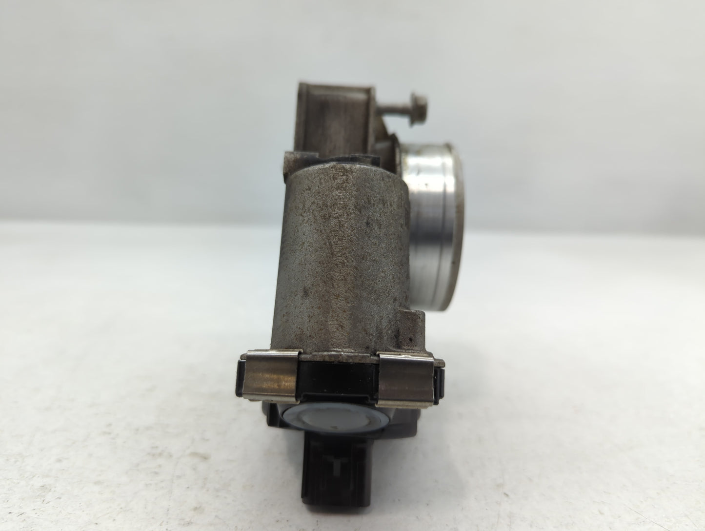 2012-2015 Chevrolet Equinox Throttle Body P/N:12632101CA Fits Fits 2012 2013 2014 2015 OEM Used Auto Parts - Oemusedautopart