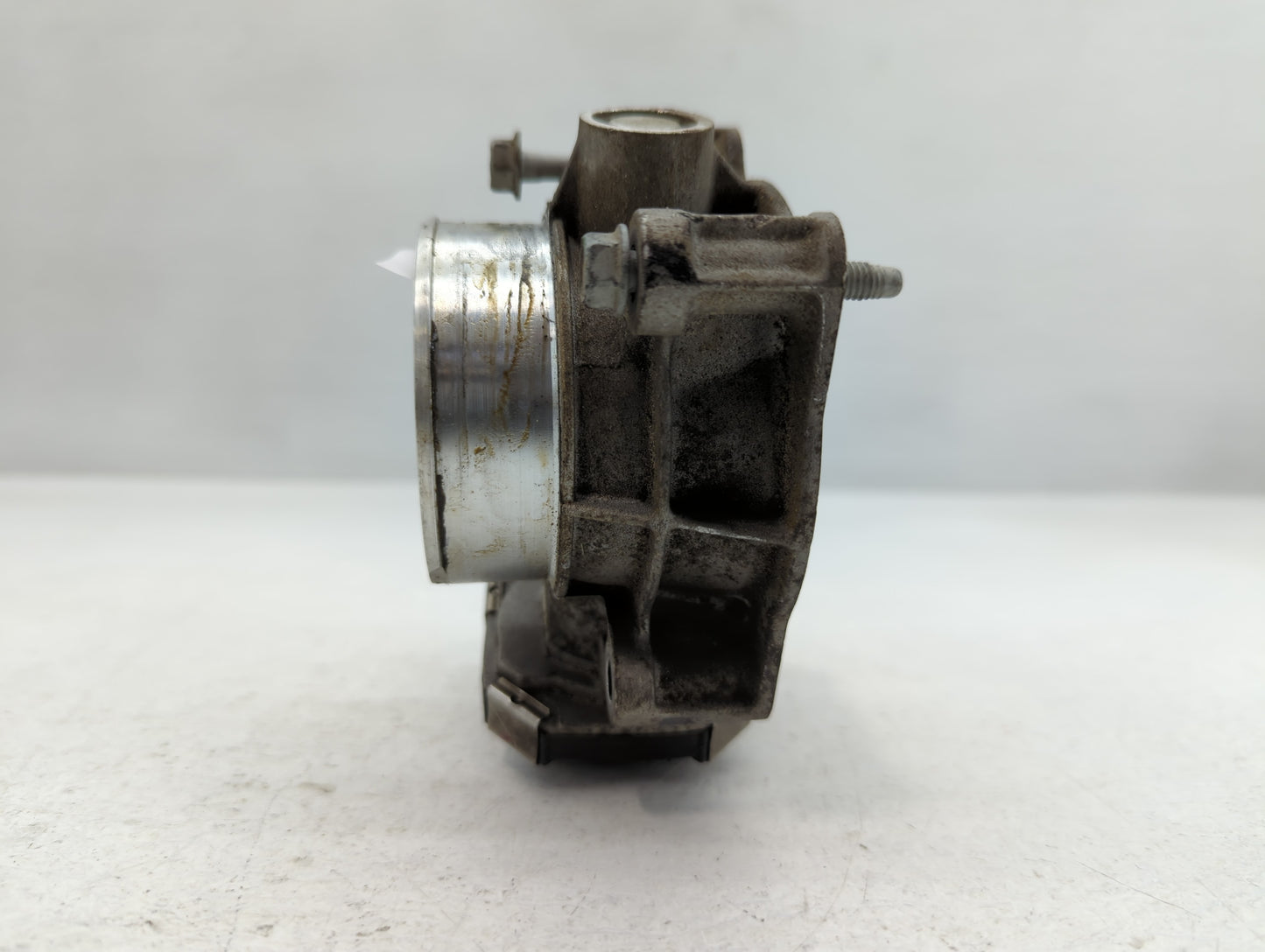 2012-2015 Chevrolet Equinox Throttle Body P/N:12632101CA Fits Fits 2012 2013 2014 2015 OEM Used Auto Parts - Oemusedautopart