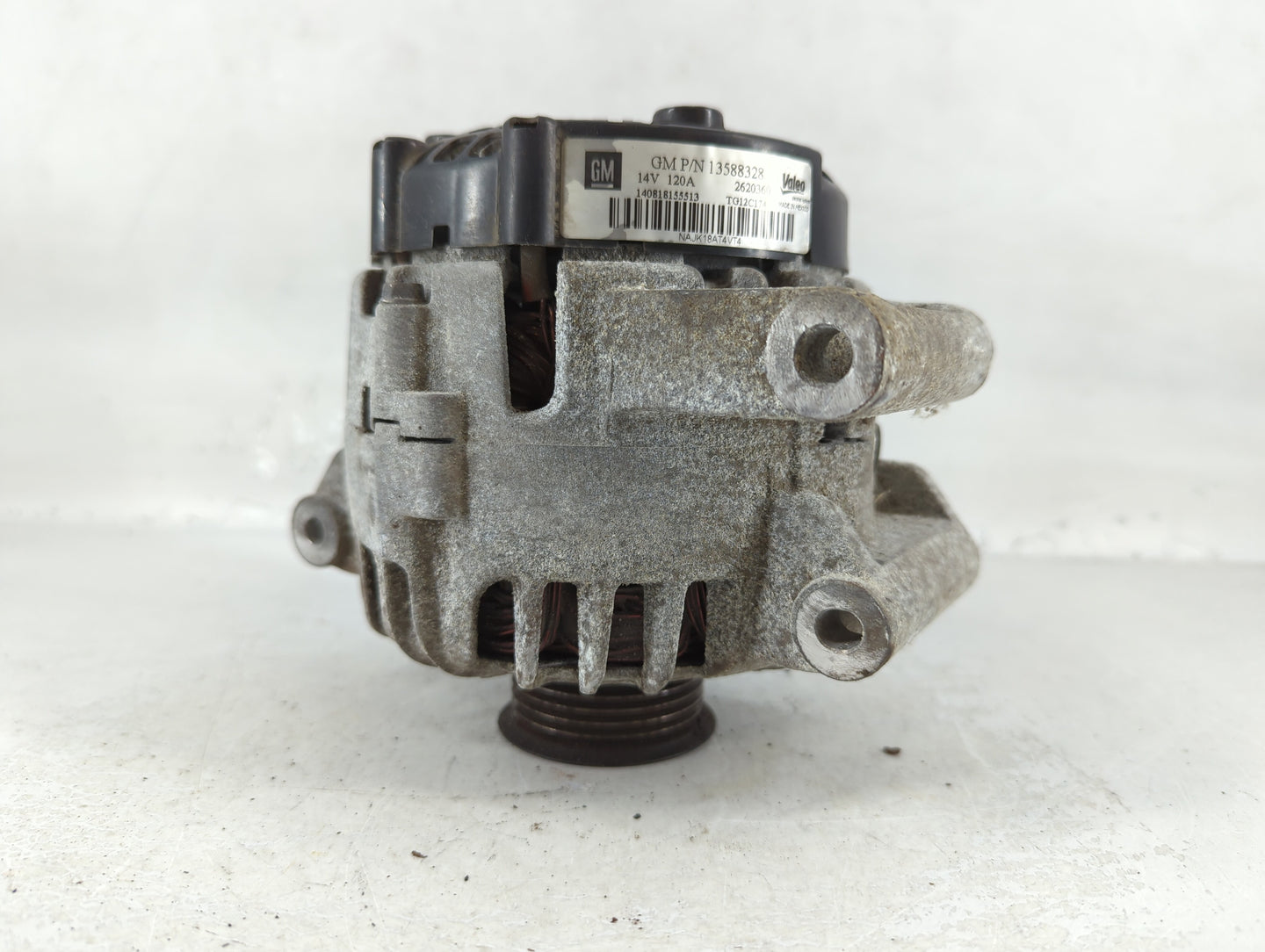 2010-2017 Chevrolet Equinox Alternator Replacement Generator Charging Assembly Engine OEM P/N:2620360 13588328 Fits OEM Used