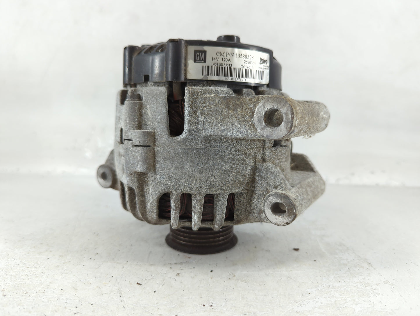 2010-2017 Chevrolet Equinox Alternator Replacement Generator Charging Assembly Engine OEM P/N:2620360 13588328 Fits OEM Used