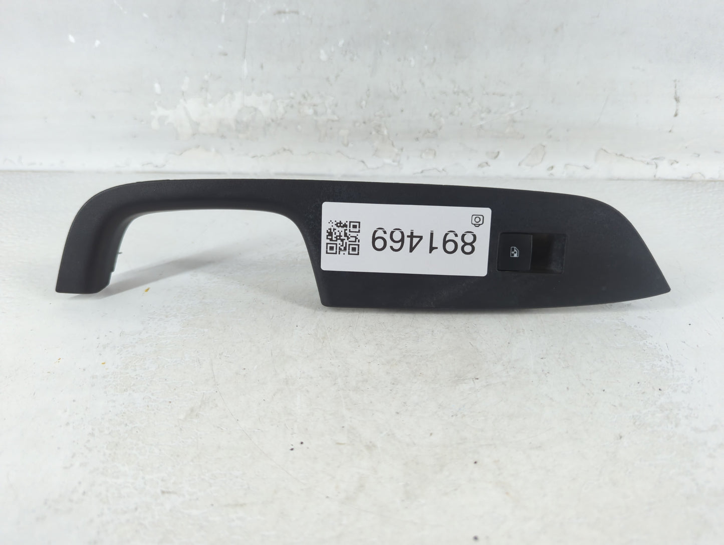 2015 Chevrolet Equinox Master Power Window Switch Replacement Driver Side Left P/N:25946839/41 Fits OEM Used Auto Parts - Oe
