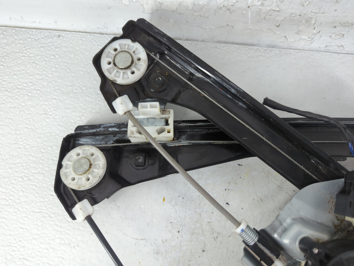 2012-2017 Chevrolet Equinox Used Window Regulator Right Passenger Rear 923055 - Oemusedautoparts1.com
