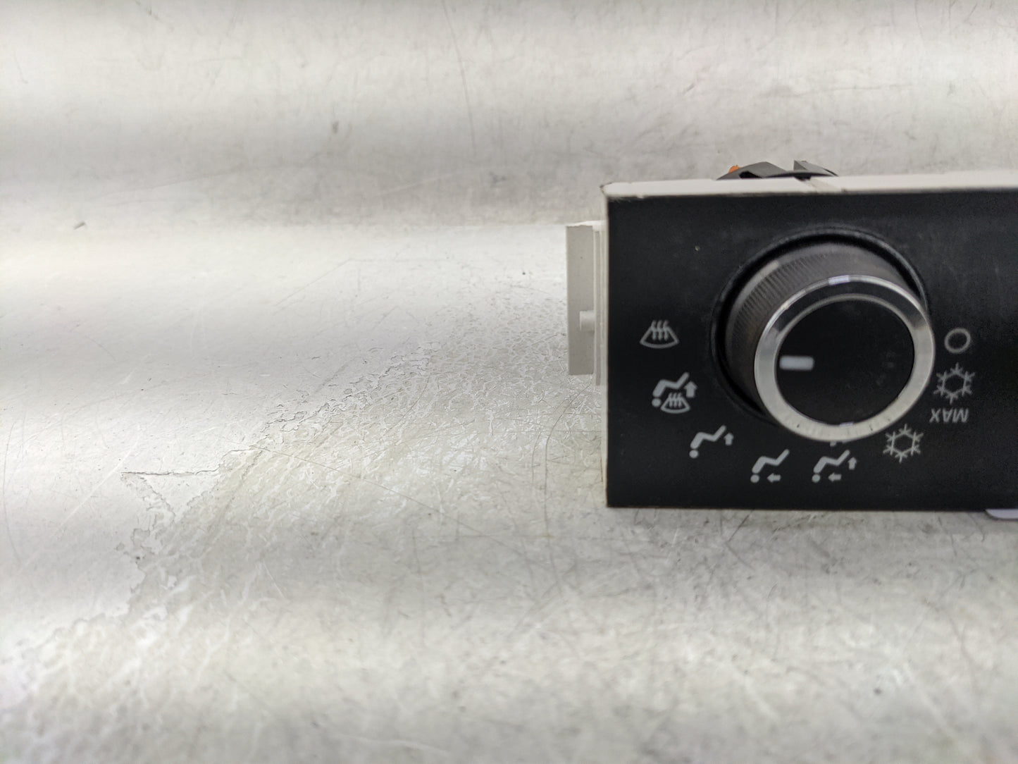 2008-2021 Chevrolet Express 2500 Climate Control Module Temperature AC/Heater Replacement P/N:15773678 Fits OEM Used Auto Pa
