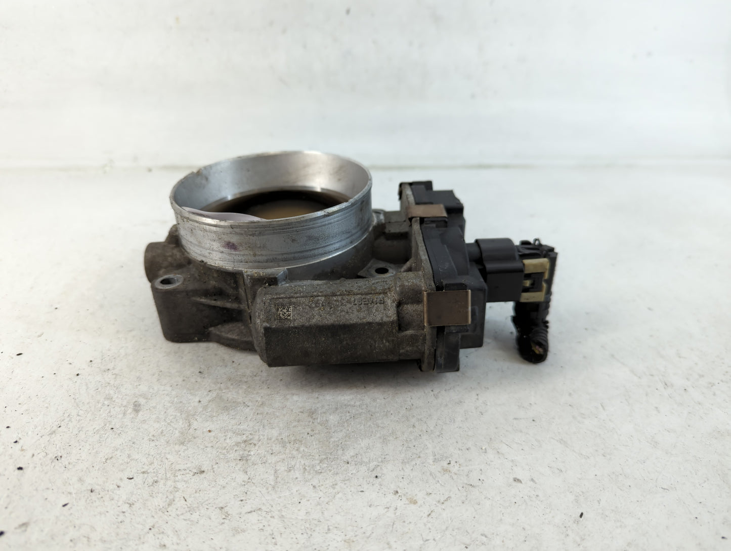 2009-2015 Chevrolet Express 2500 Throttle Body P/N:RME87-3C9992 Fits Fits 2009 2010 2011 2012 2013 2014 2015 OEM Used Auto P