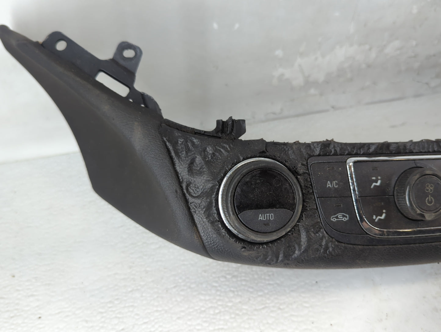 2014-2020 Chevrolet Impala Climate Control Module Temperature AC/Heater Replacement P/N:23453509 Fits OEM Used Auto Parts - 