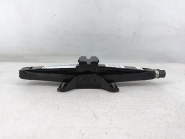 2015 Chevrolet Impala Spare Scissor Car Jack - Oemusedautoparts1.com