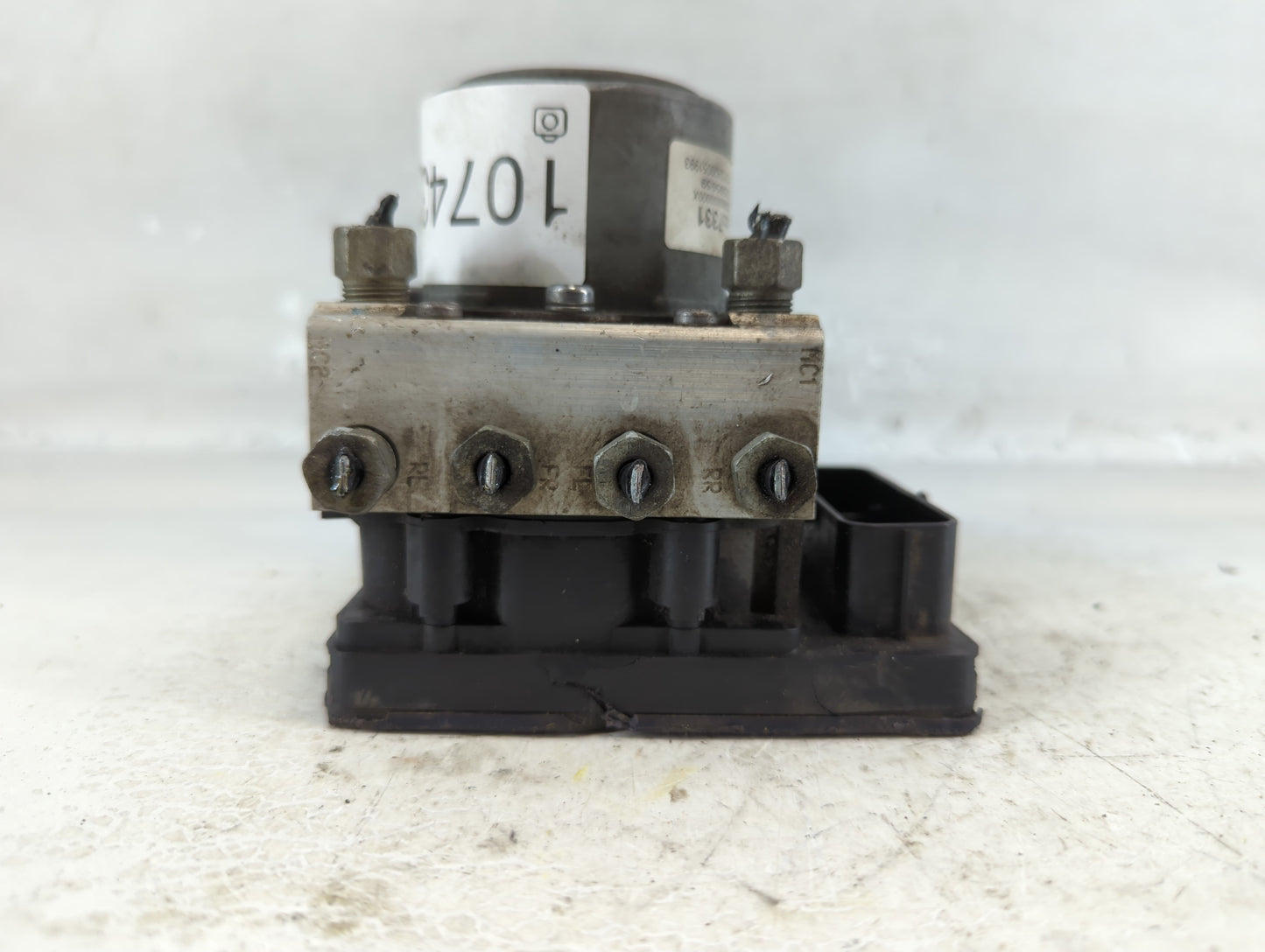 2014-2016 Chevrolet Impala ABS Pump Control Module Replacement P/N:23227331 28492832 Fits Fits 2014 2015 2016 OEM Used Auto 