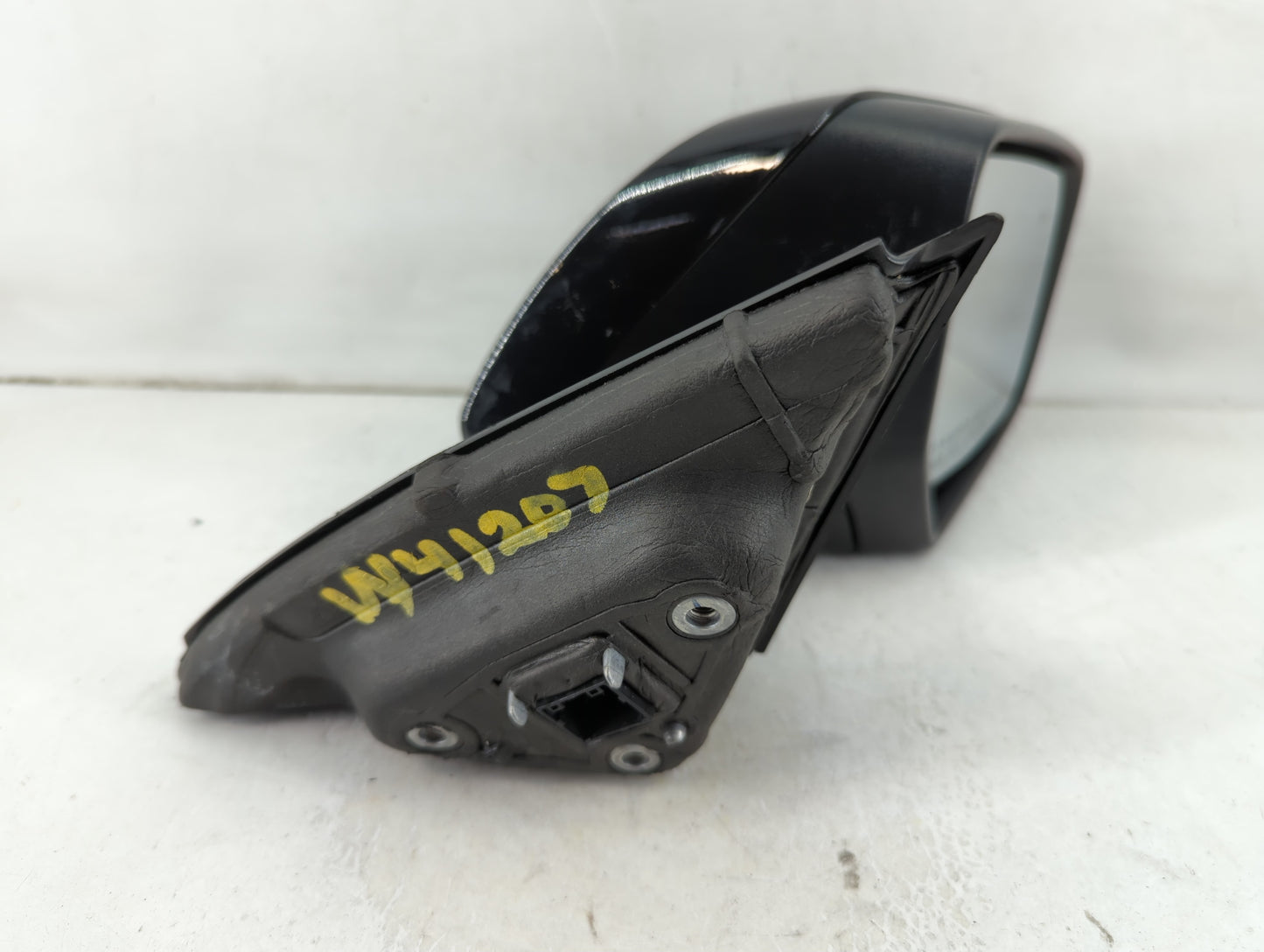 2014-2015 Chevrolet Impala Passenger Side View Mirror - Right Door Mirror OEM Used - Oemusedautoparts1.com