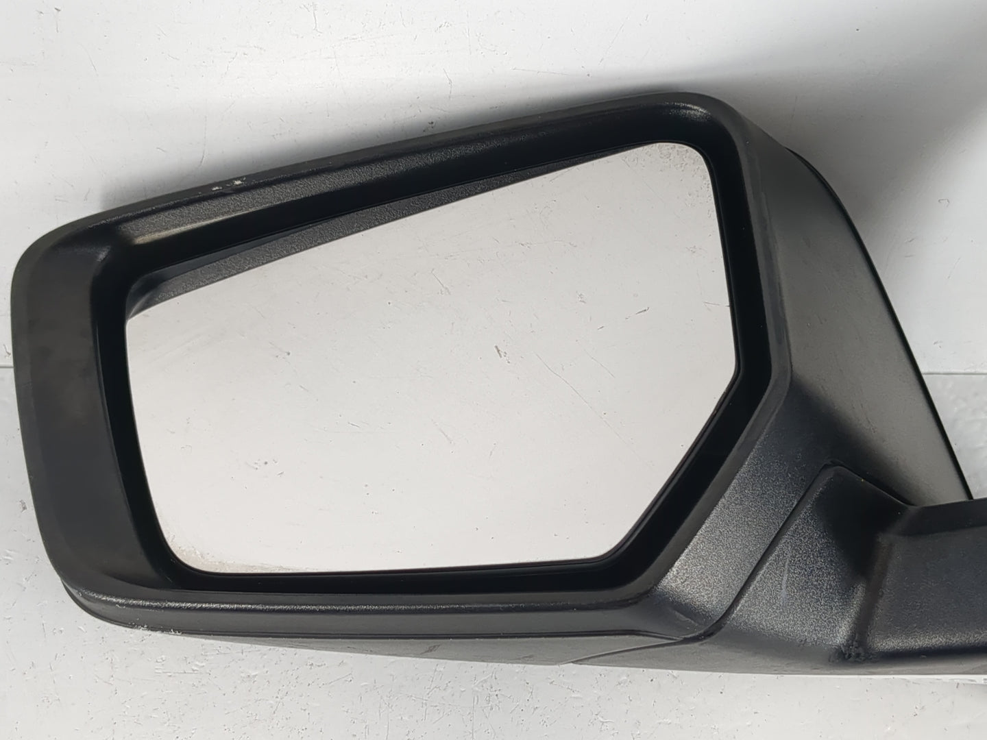 2014-2020 Chevrolet Impala Driver Left Side View Manual Door Mirror - Oemusedautoparts1.com