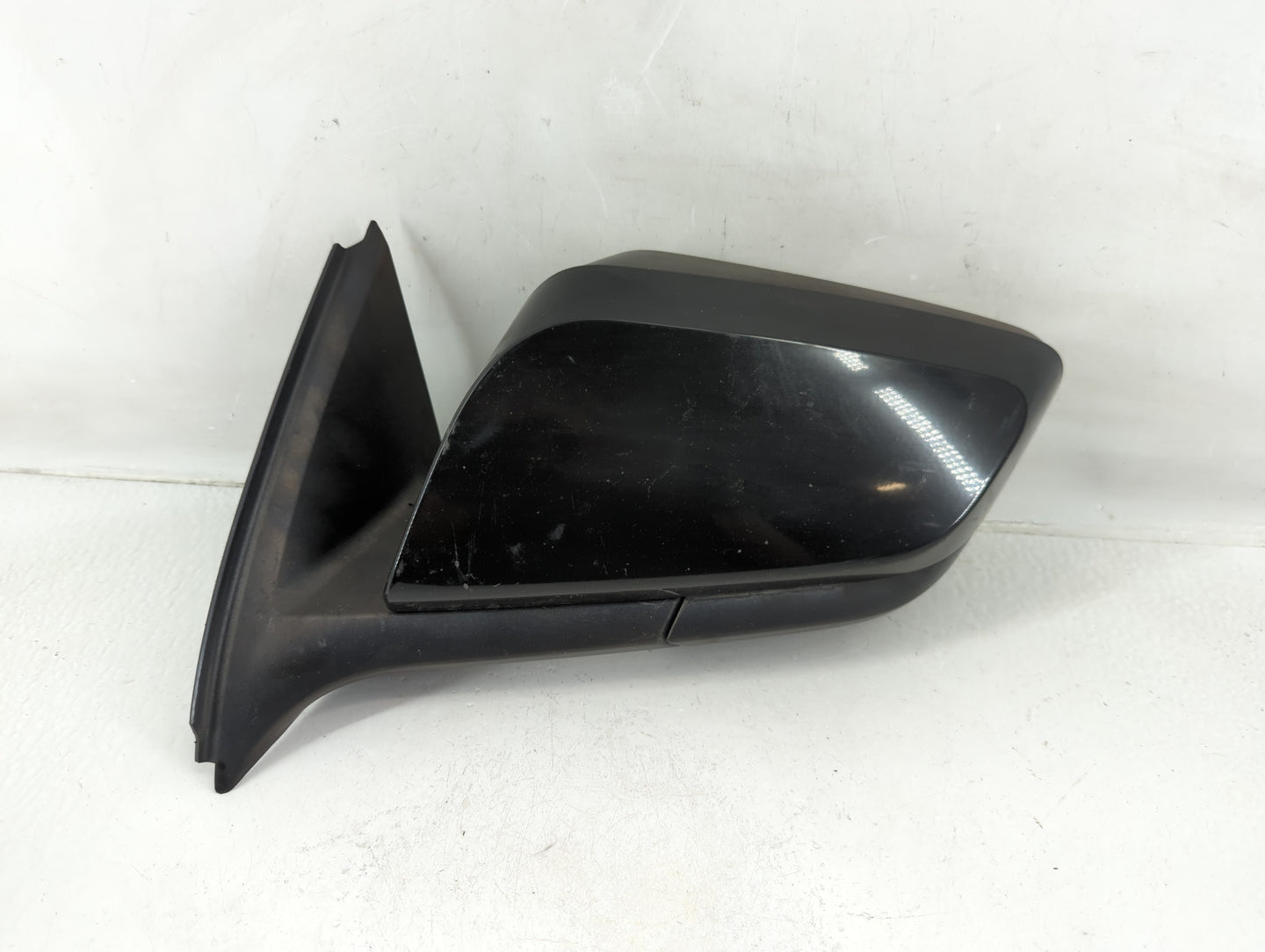 2014-2020 Chevrolet Impala Driver Side View Mirror - Left Door Mirror OEM Used - Oemusedautoparts1.com