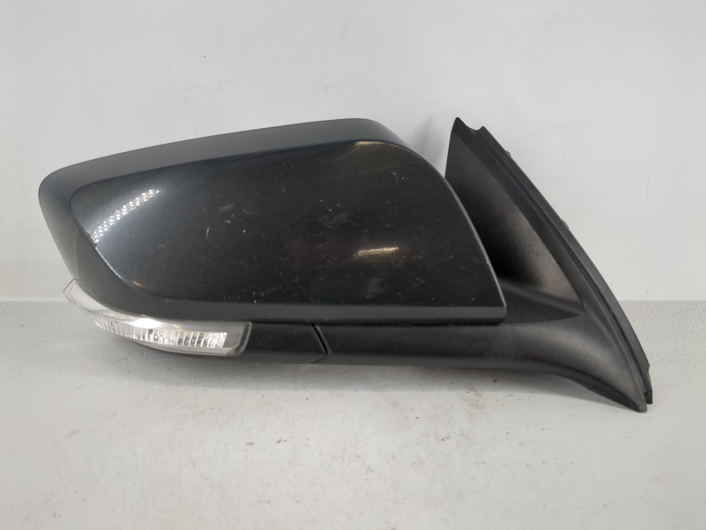 2014-2015 Chevrolet Impala Passenger Side View Mirror - Right Door Mirror OEM Used - Oemusedautoparts1.com