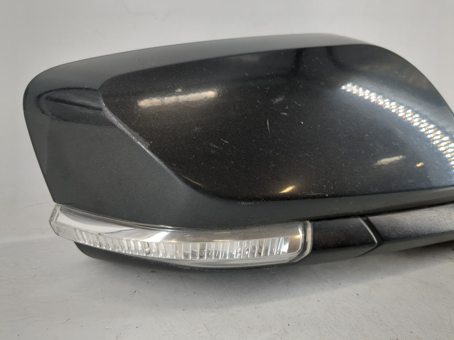 2014-2015 Chevrolet Impala Passenger Side View Mirror - Right Door Mirror OEM Used - Oemusedautoparts1.com