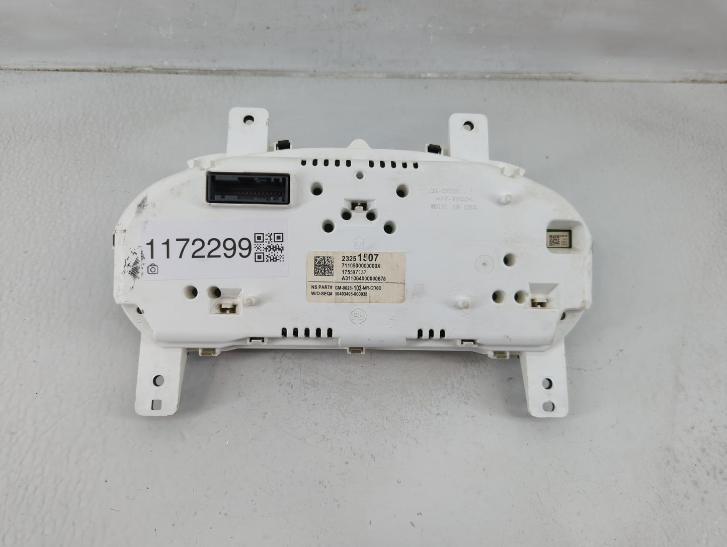 2015 Chevrolet Impala Instrument Cluster Speedometer Gauges P/N:23251507 Fits OEM Used Auto Parts - Oemusedautoparts1.com