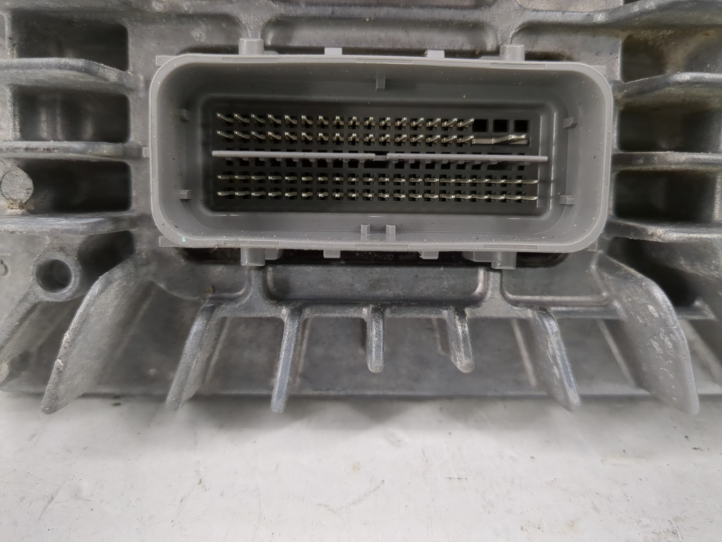 2014-2016 Chevrolet Impala PCM Engine Control Computer ECU ECM PCU OEM P/N:E39A 12664220 Fits Fits 2013 2014 2015 2016 OEM U