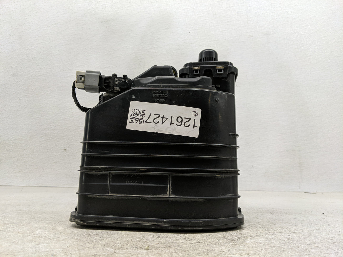 2015 Chevrolet Impala Fuel Vapor Charcoal Canister 1261427 - Oemusedautoparts1.com