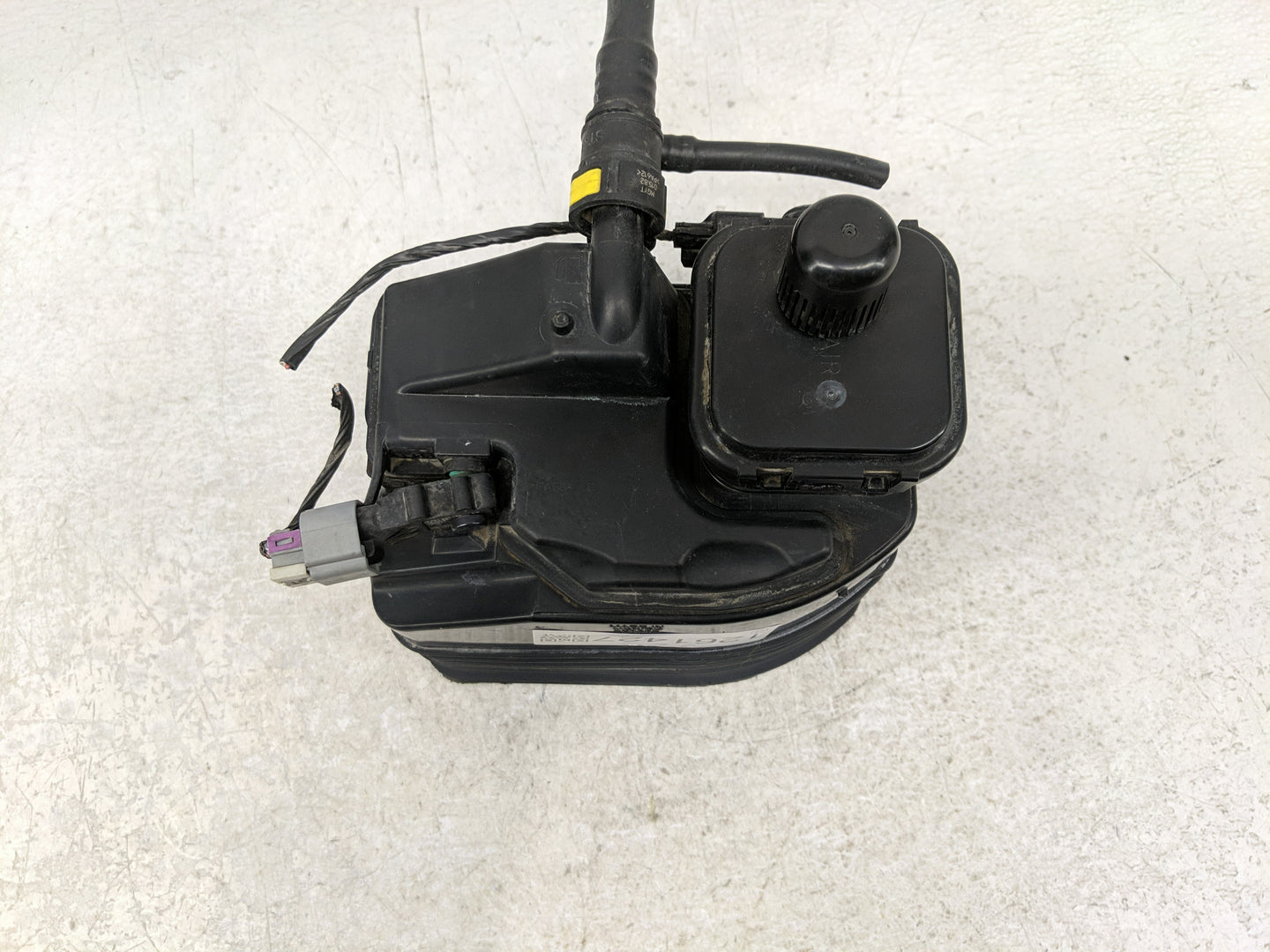 2015 Chevrolet Impala Fuel Vapor Charcoal Canister 1261427 - Oemusedautoparts1.com