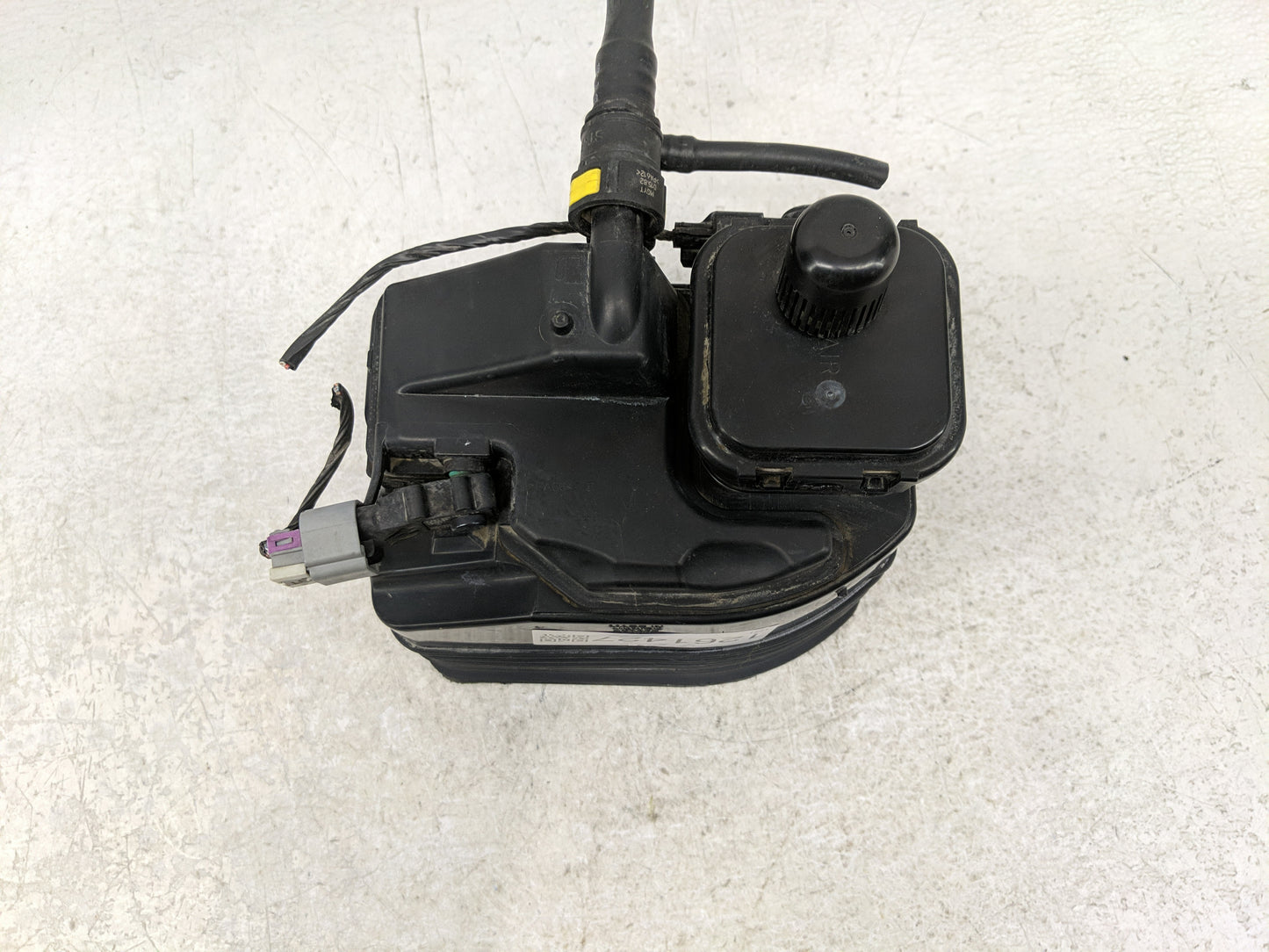 2015 Chevrolet Impala Fuel Vapor Charcoal Canister 1261427 - Oemusedautoparts1.com