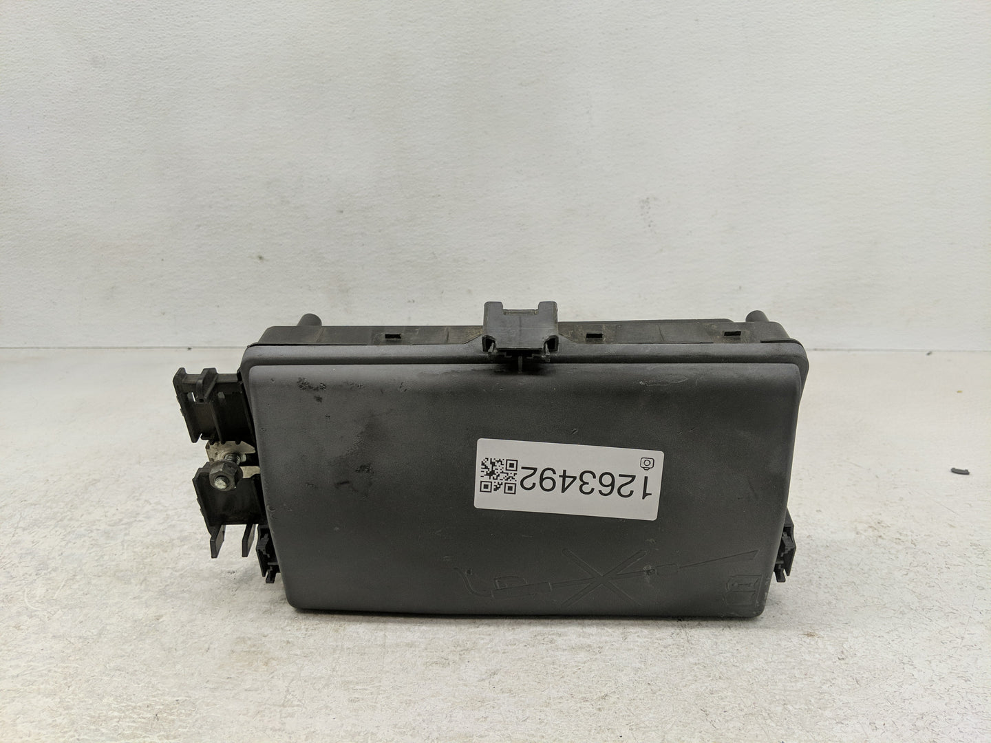 2015 Chevrolet Impala Fusebox Fuse Box Panel Relay Module P/N:13272072 Fits OEM Used Auto Parts - Oemusedautoparts1.com