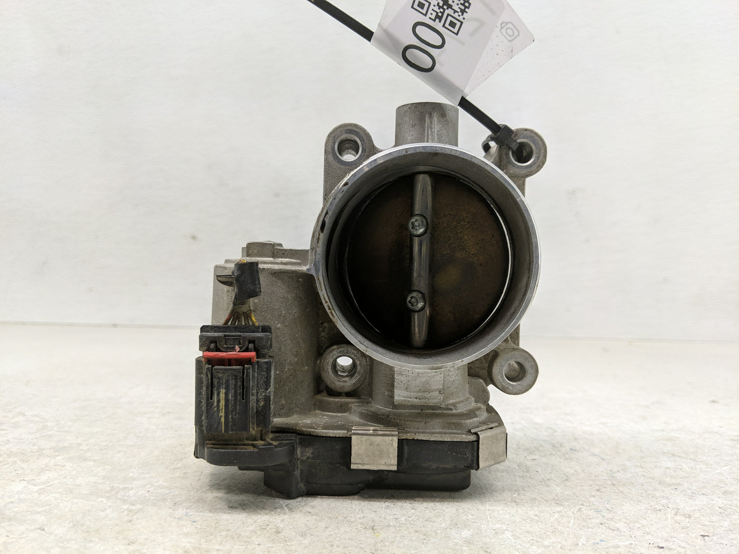 2014-2015 Chevrolet Impala Throttle Body Fits Fits 2013 2014 2015 2017 2018 2019 2020 OEM Used Auto Parts - Oemusedautoparts