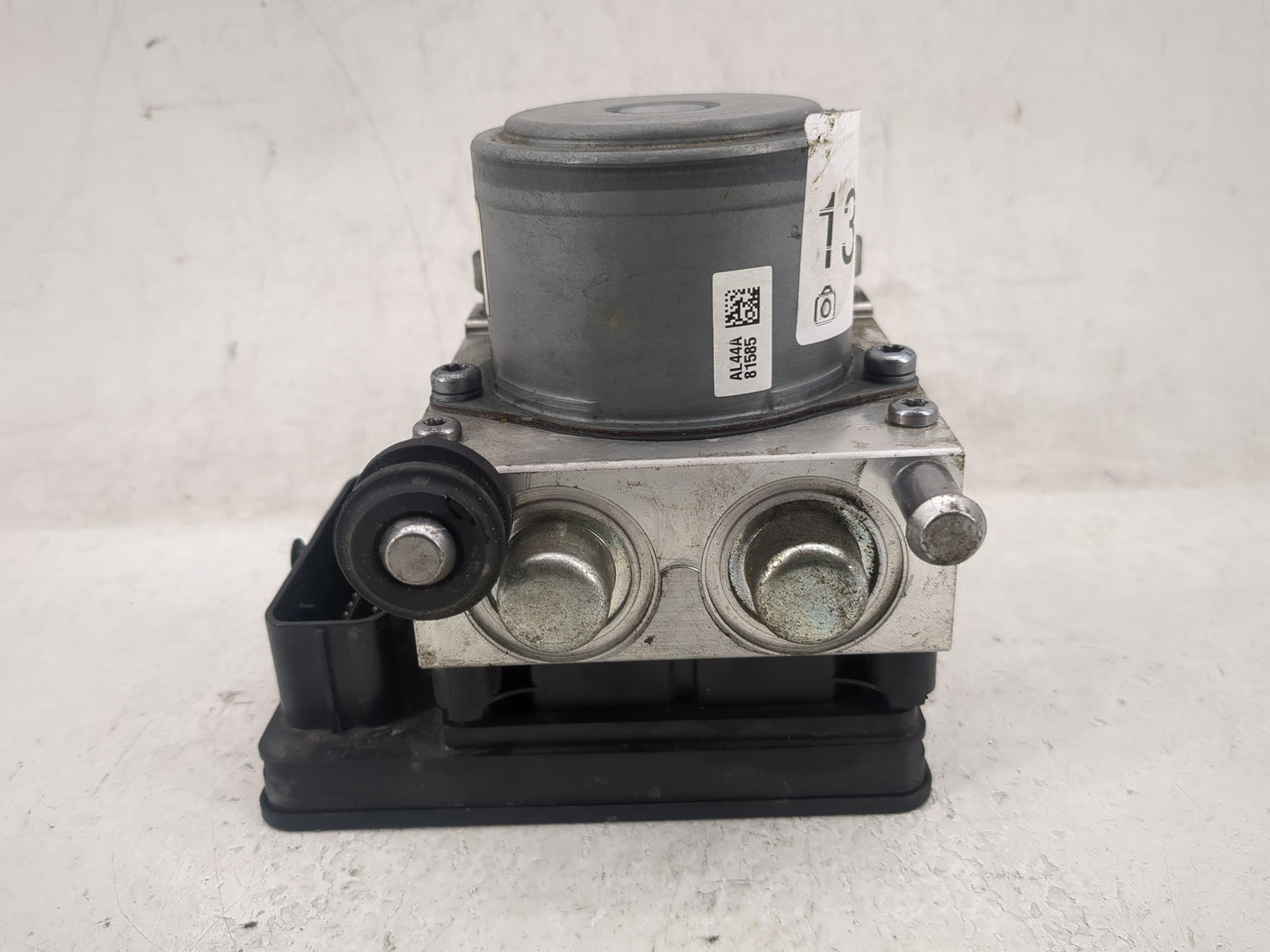 2014-2016 Chevrolet Impala ABS Pump Control Module Replacement P/N:8511207 23227333 Fits Fits 2014 2015 2016 OEM Used Auto P