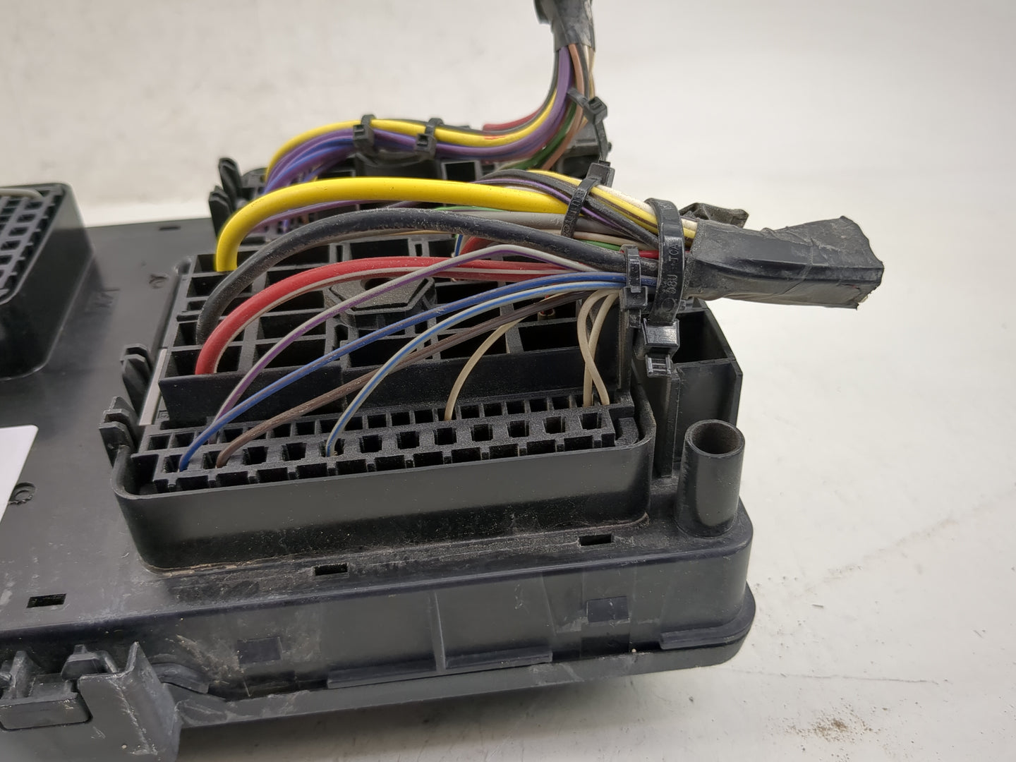 2014-2015 Chevrolet Impala Fusebox Fuse Box Panel Relay Module P/N:20981711 Fits Fits 2014 2015 OEM Used Auto Parts - Oemuse