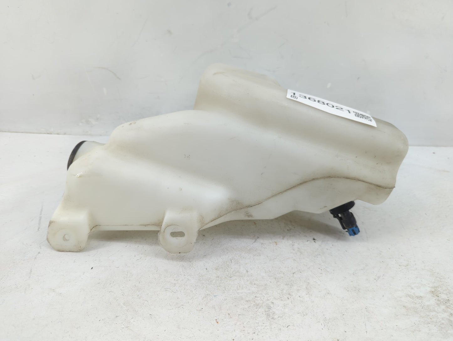 2014-2020 Chevrolet Impala Windshield Washer Fluid Reservoir Bottle Oem - Oemusedautoparts1.com