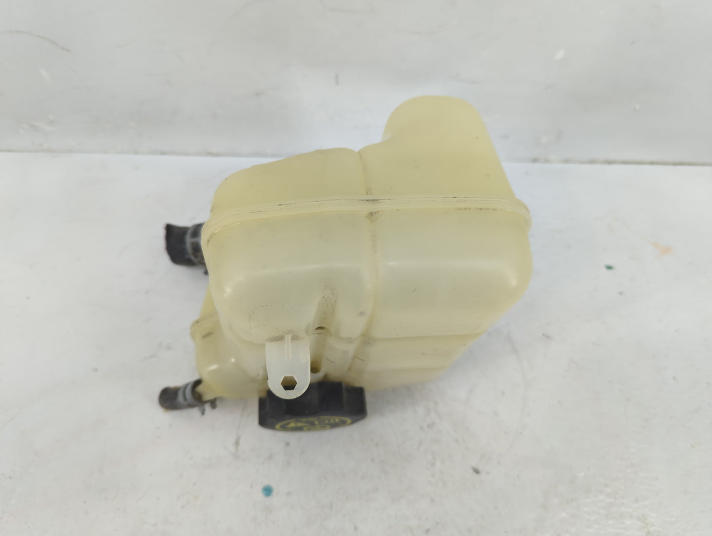 2014 Chevrolet Impala Radiator Coolant Overflow Expansion Tank Bottle - Oemusedautoparts1.com