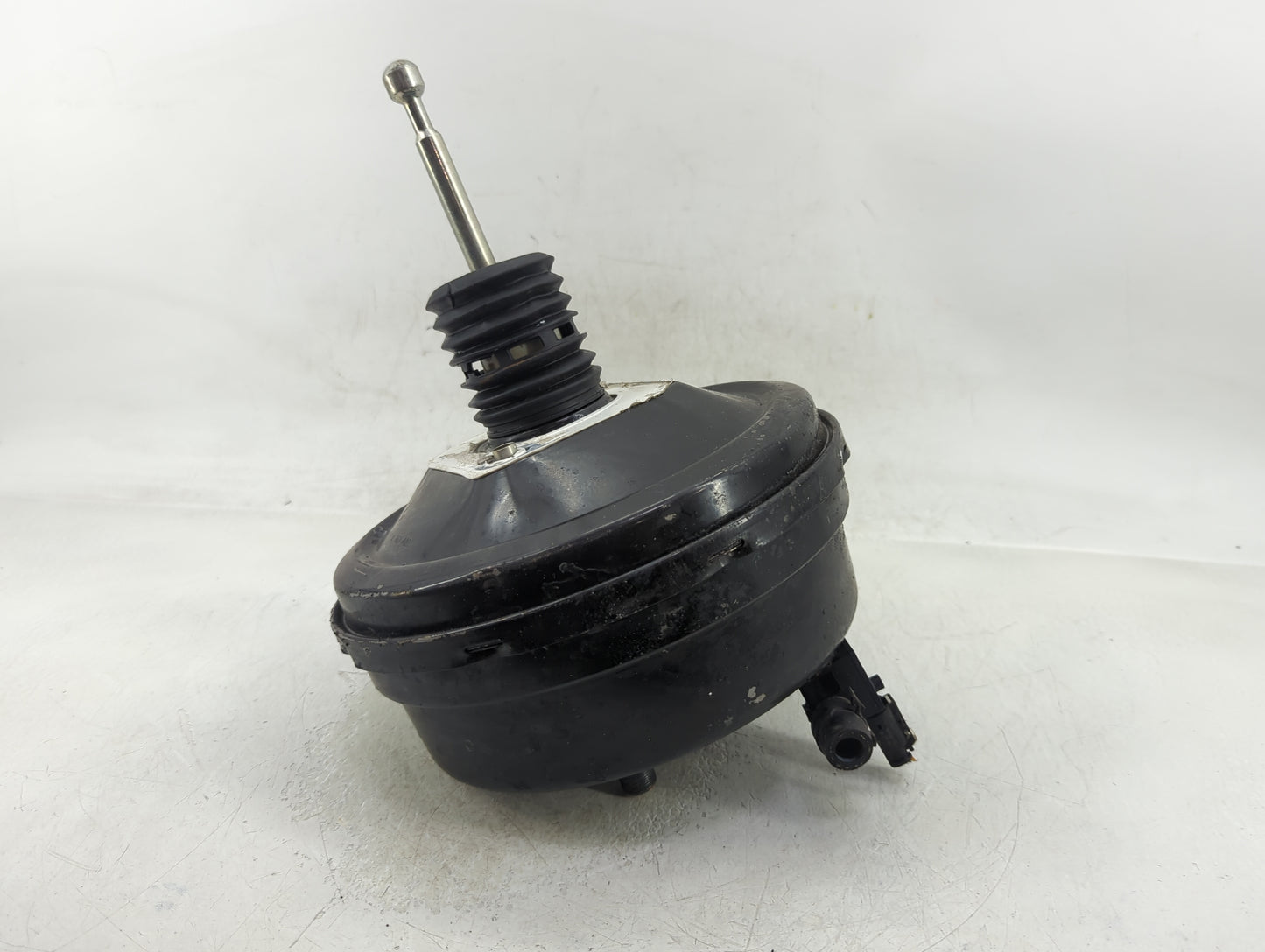 2014-2020 Chevrolet Impala Power Brake Booster Oem 1382891 - Oemusedautoparts1.com