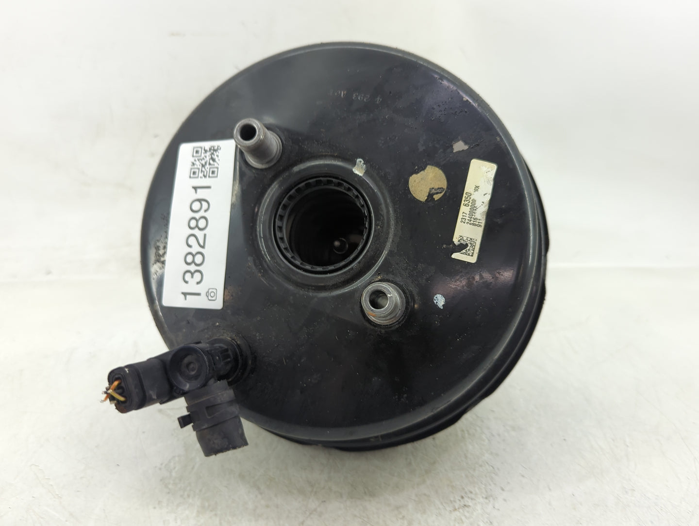 2014-2020 Chevrolet Impala Power Brake Booster Oem 1382891 - Oemusedautoparts1.com