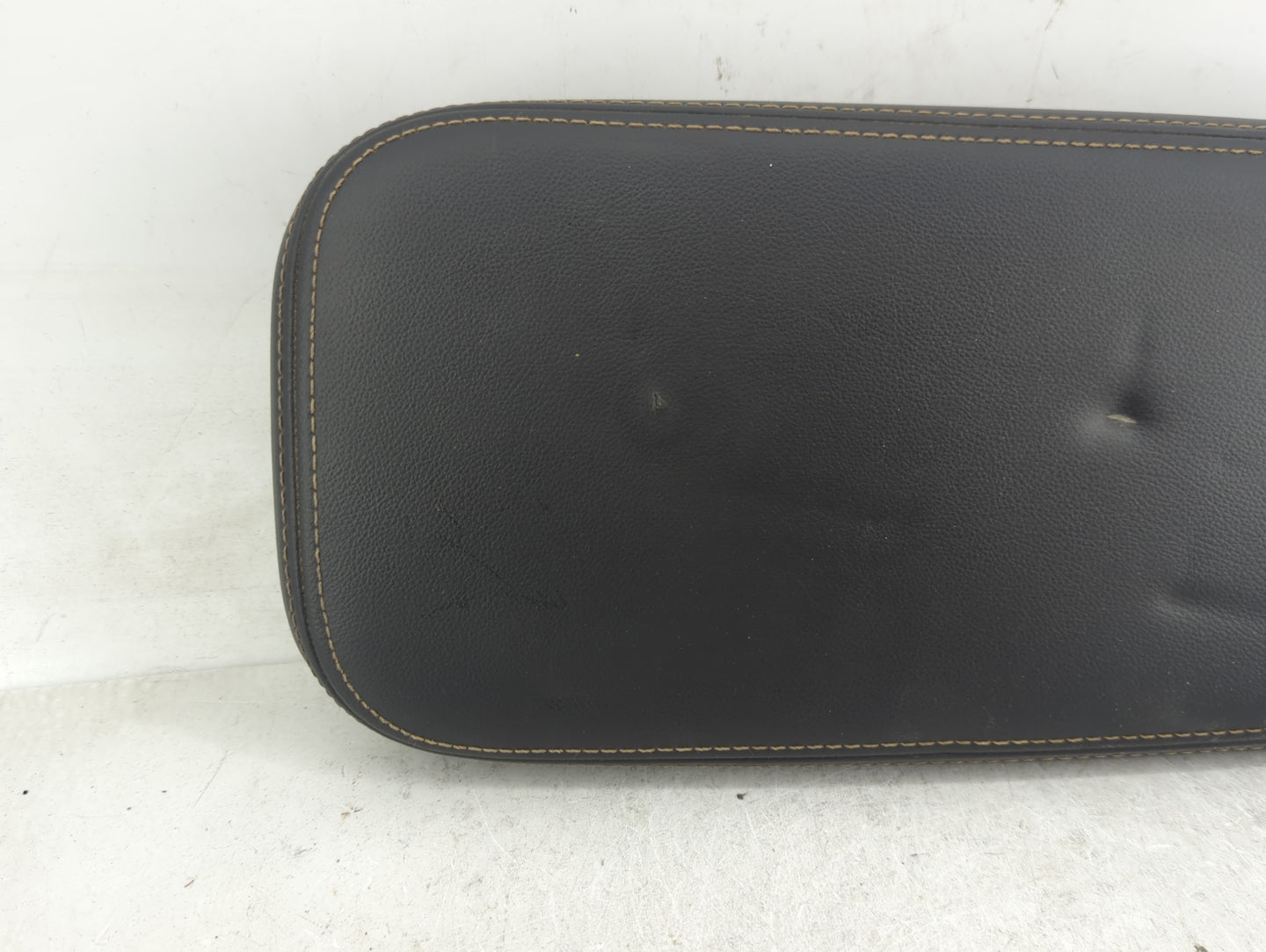 2015 Chevrolet Impala Center Console Armrest Cover Lid Fits OEM Used Auto Parts - Oemusedautoparts1.com