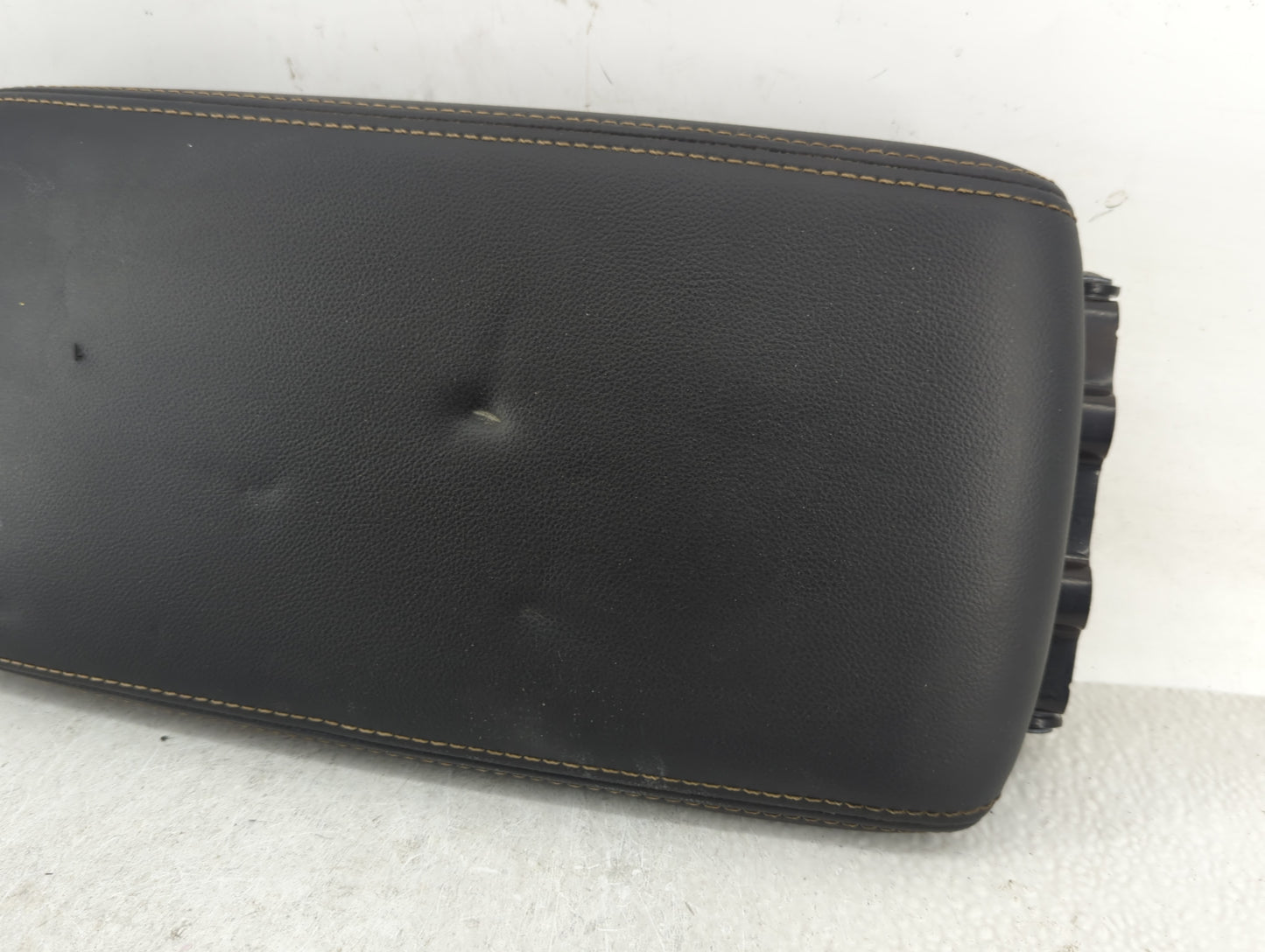 2015 Chevrolet Impala Center Console Armrest Cover Lid Fits OEM Used Auto Parts - Oemusedautoparts1.com