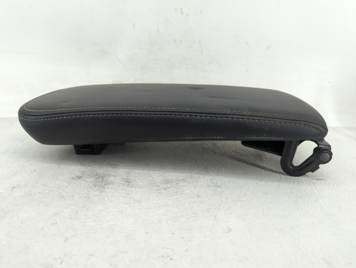 2015 Chevrolet Impala Center Console Armrest Cover Lid Fits OEM Used Auto Parts - Oemusedautoparts1.com