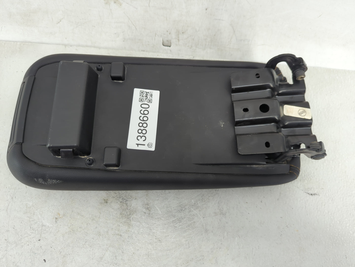 2015 Chevrolet Impala Center Console Armrest Cover Lid Fits OEM Used Auto Parts - Oemusedautoparts1.com