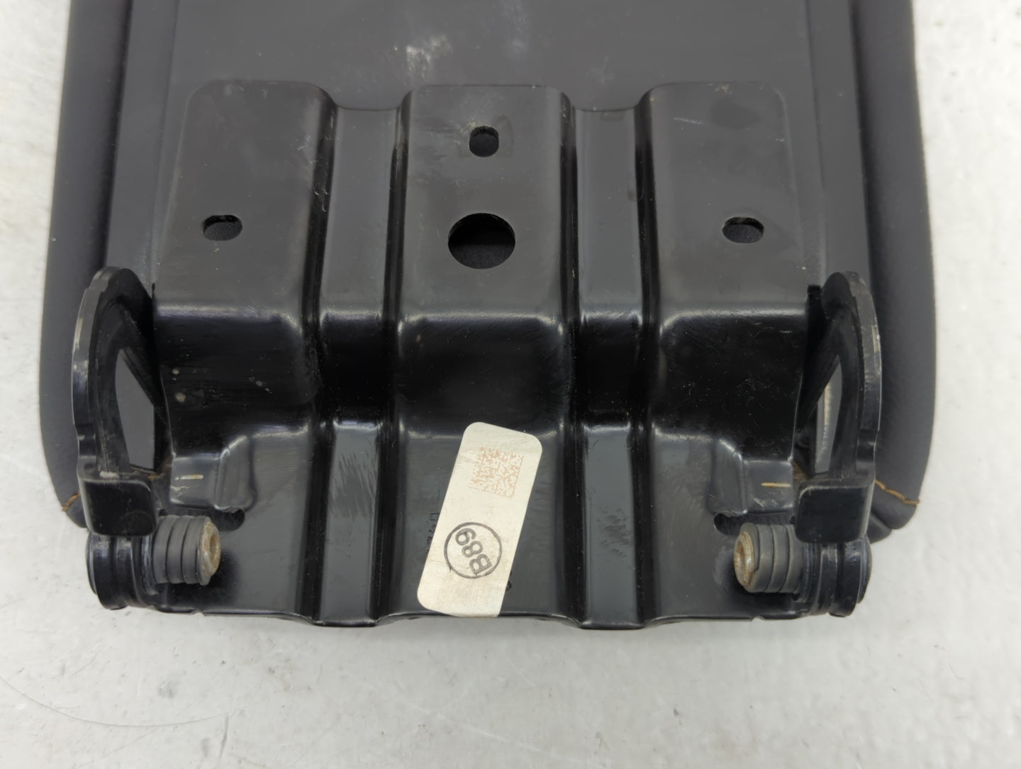 2015 Chevrolet Impala Center Console Armrest Cover Lid Fits OEM Used Auto Parts - Oemusedautoparts1.com