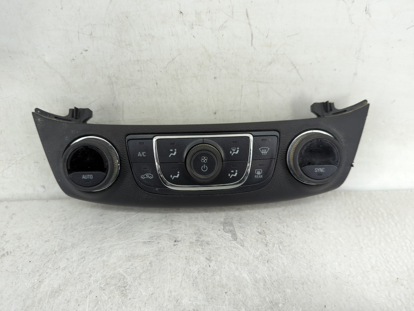 2014-2020 Chevrolet Impala Climate Control Module Temperature AC/Heater Replacement P/N:000235226 23453509 Fits OEM Used Aut