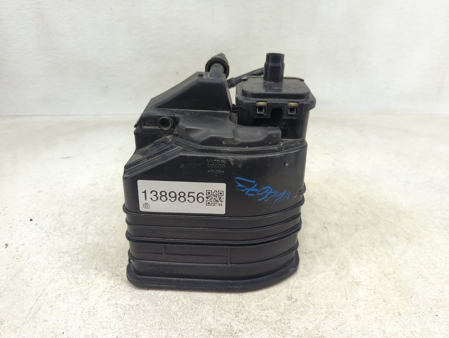 2015 Chevrolet Impala Fuel Vapor Charcoal Canister 1389856 - Oemusedautoparts1.com