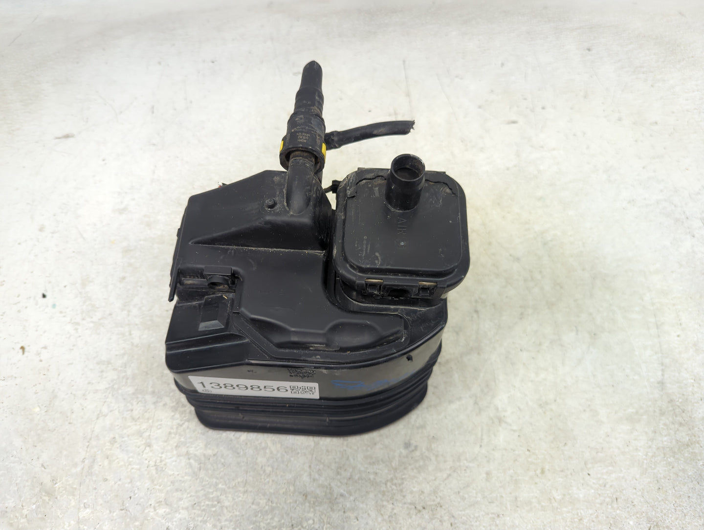 2015 Chevrolet Impala Fuel Vapor Charcoal Canister - Oemusedautoparts1.com