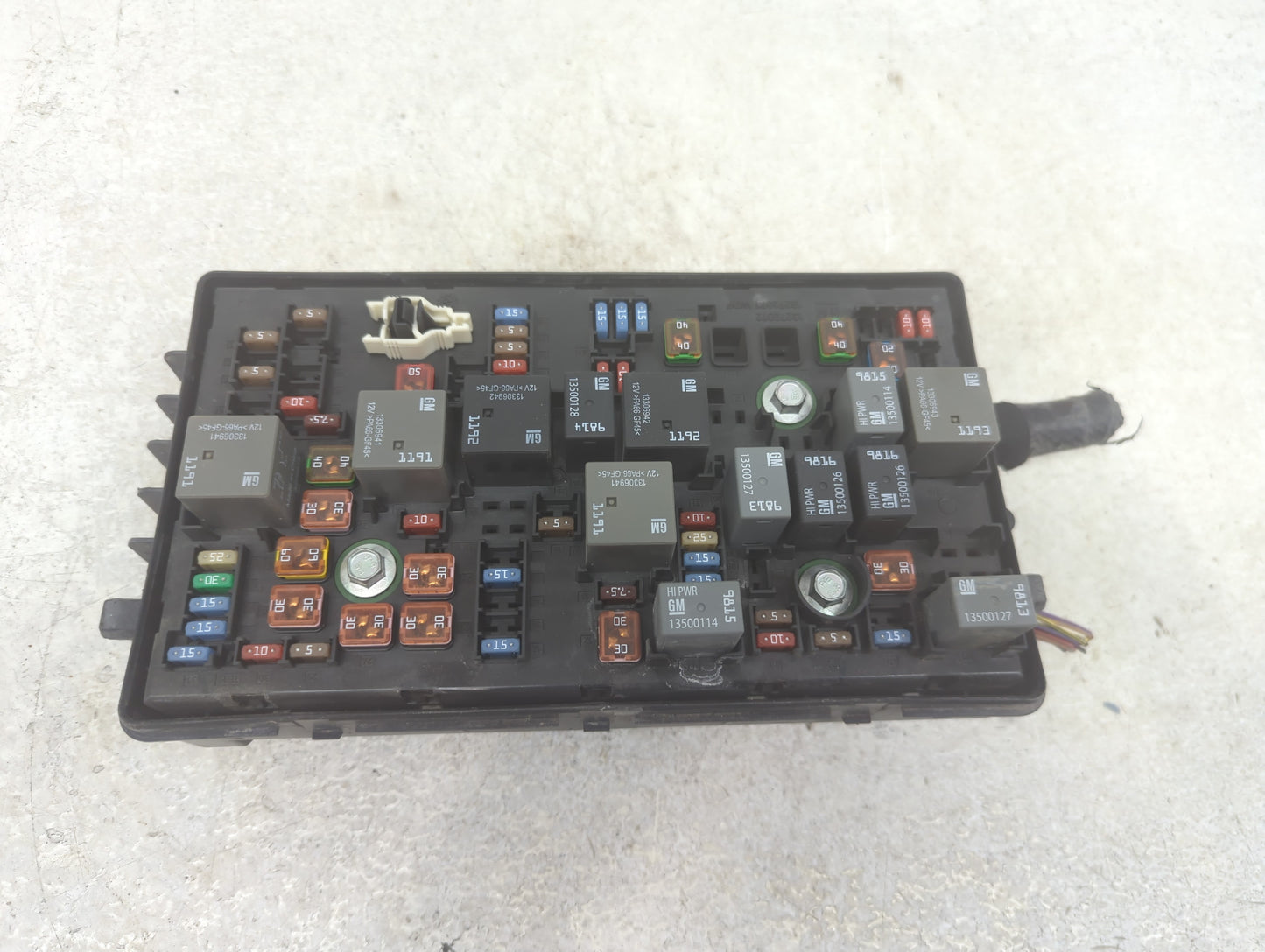 2015 Chevrolet Impala Fusebox Fuse Box Panel Relay Module P/N:812461952 Fits OEM Used Auto Parts - Oemusedautoparts1.com