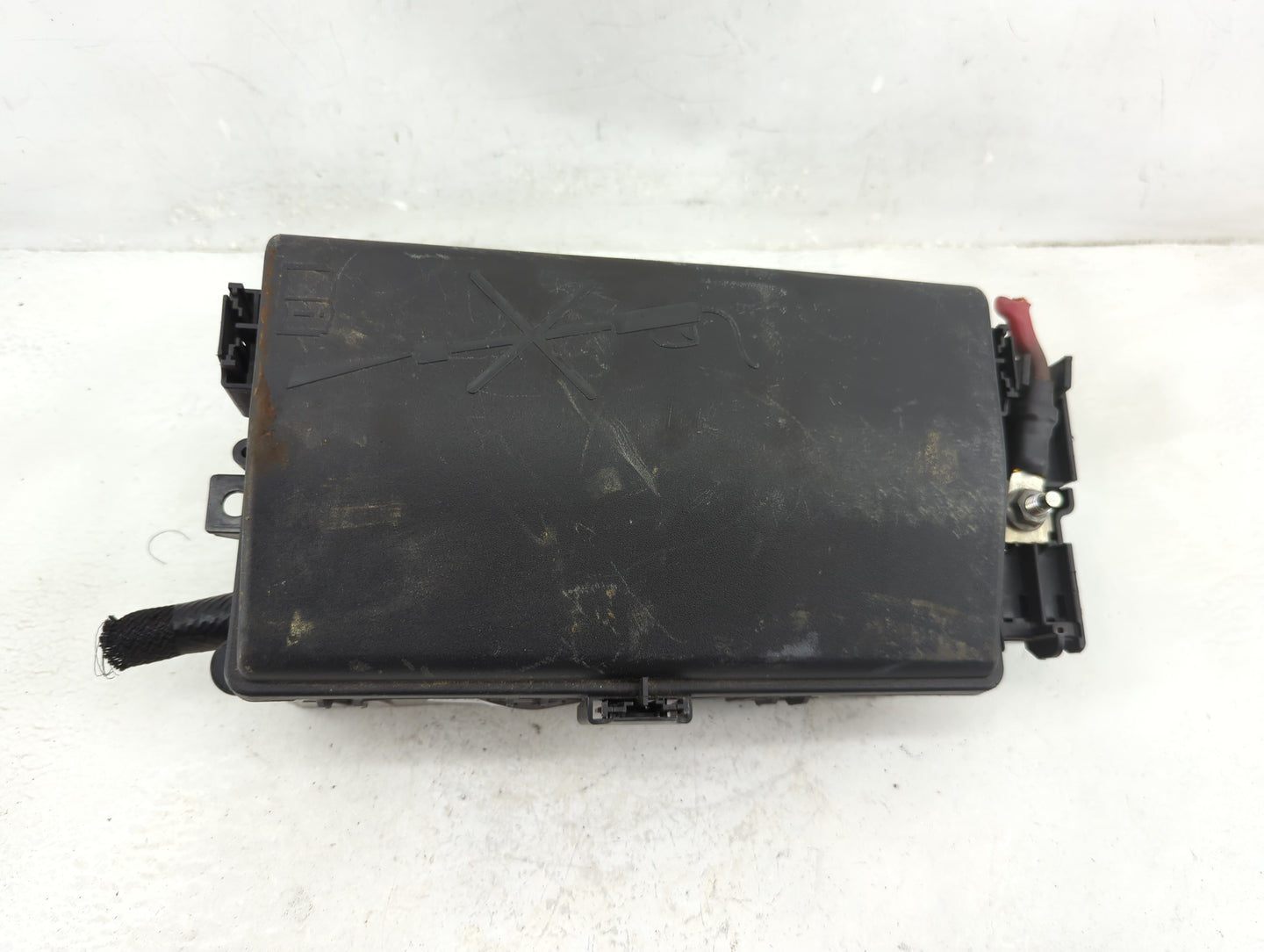 2015 Chevrolet Impala Fusebox Fuse Box Panel Relay Module P/N:812461952 Fits OEM Used Auto Parts - Oemusedautoparts1.com
