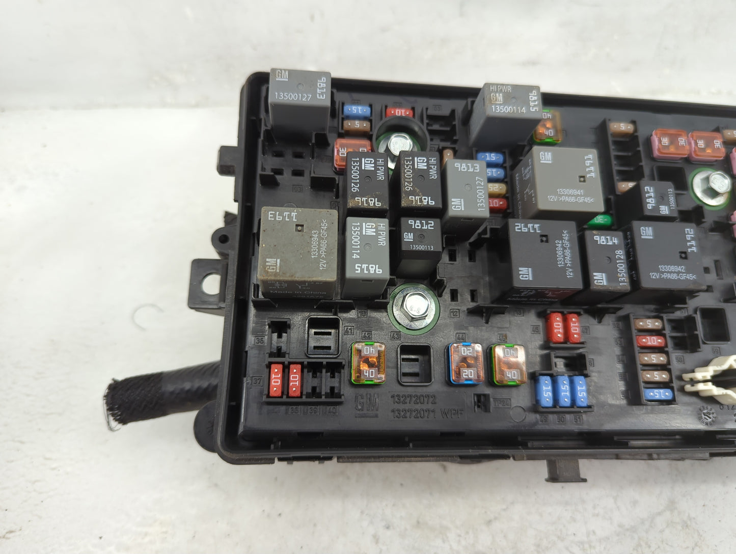 2015 Chevrolet Impala Fusebox Fuse Box Panel Relay Module P/N:812461952 Fits OEM Used Auto Parts - Oemusedautoparts1.com