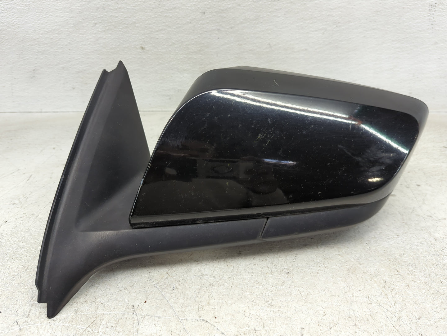 2014-2020 Chevrolet Impala Driver Side View Mirror - Left Door Mirror OEM Used - Oemusedautoparts1.com