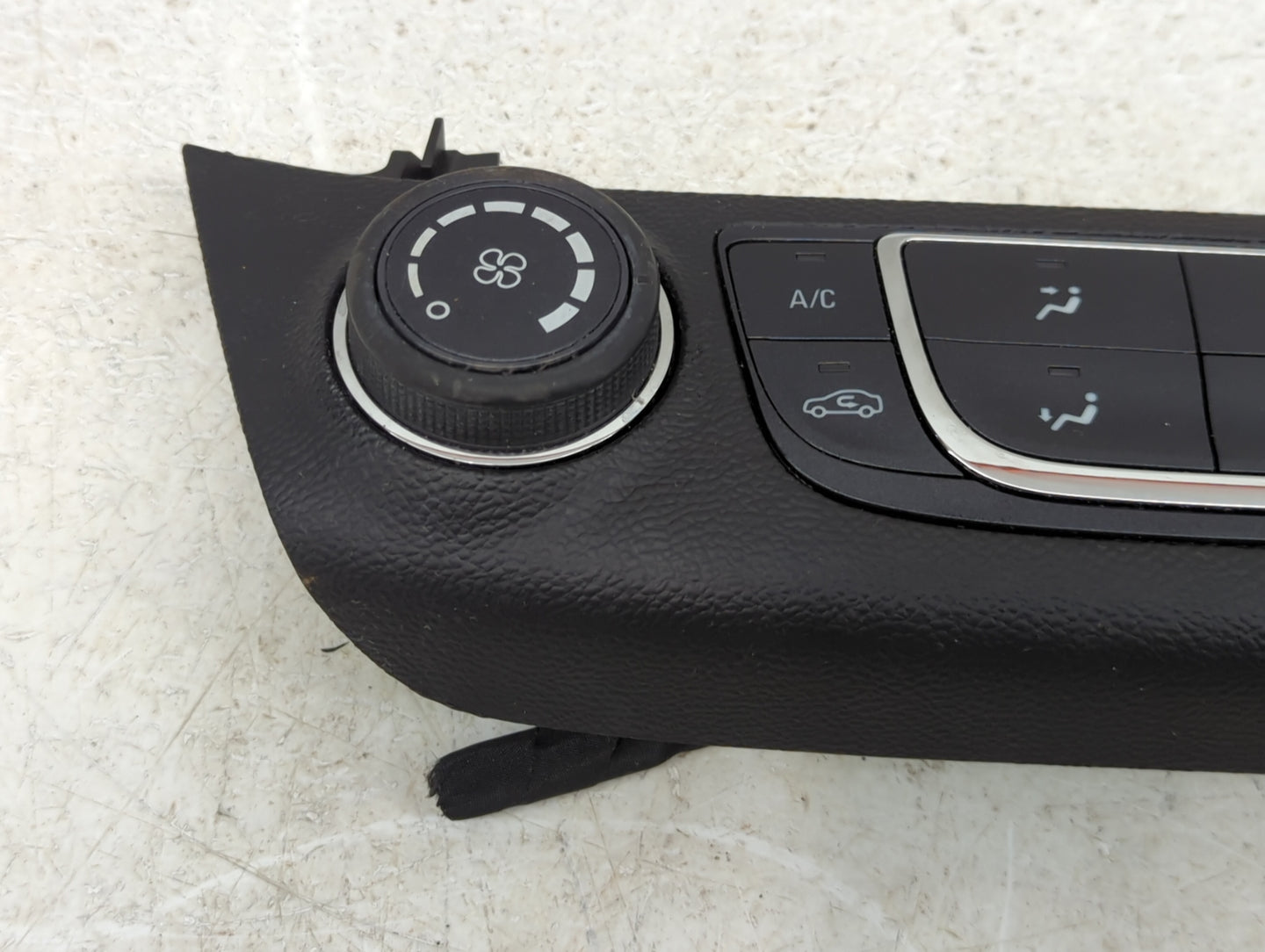 2014-2020 Chevrolet Impala Climate Control Module Temperature AC/Heater Replacement P/N:23453508 Fits OEM Used Auto Parts - 