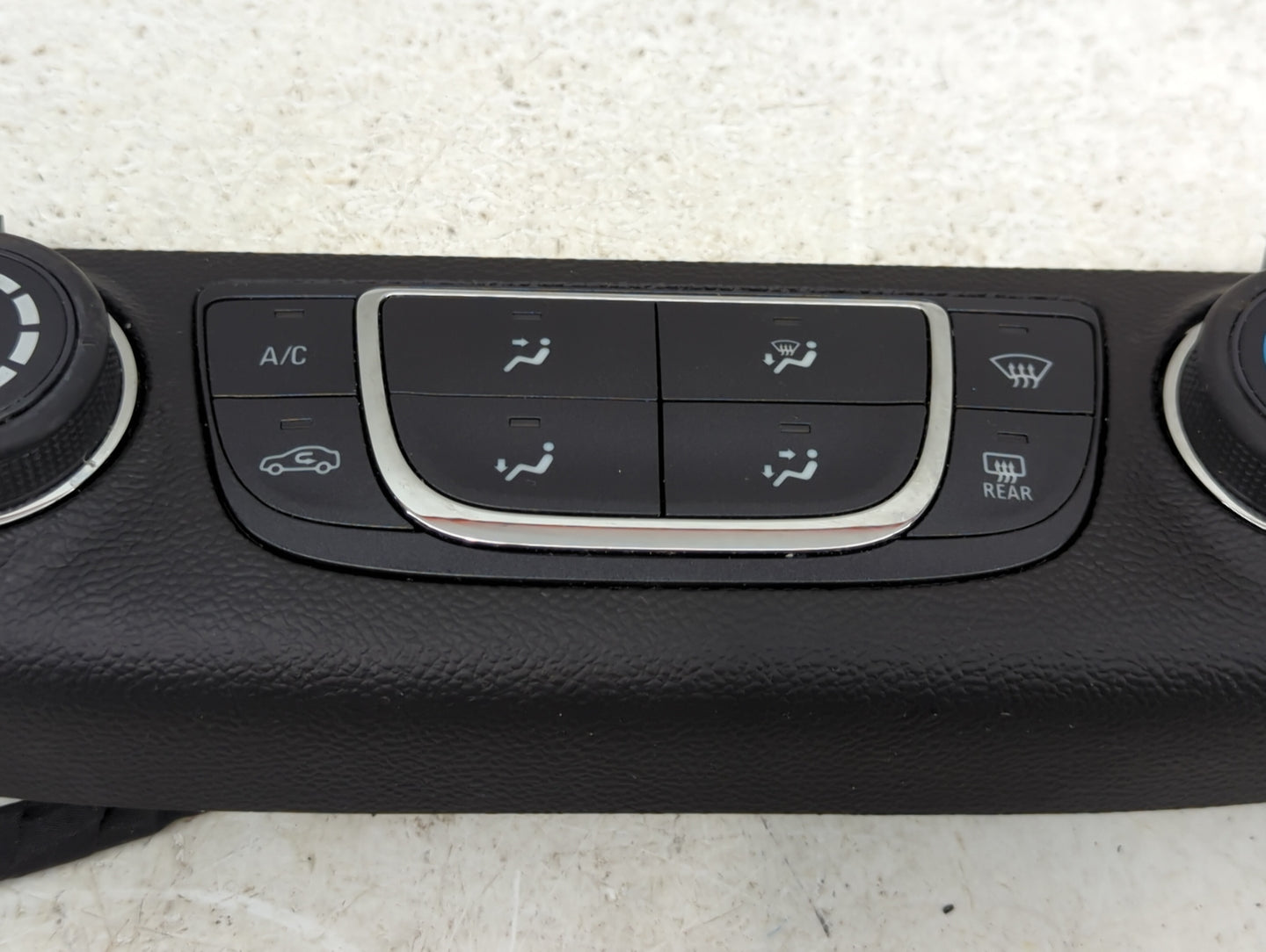 2014-2020 Chevrolet Impala Climate Control Module Temperature AC/Heater Replacement P/N:23453508 Fits OEM Used Auto Parts - 