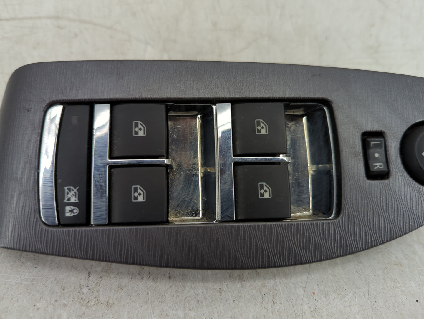 2014-2020 Chevrolet Impala Master Power Window Switch Replacement Driver Side Left P/N:23227468 Fits OEM Used Auto Parts - O