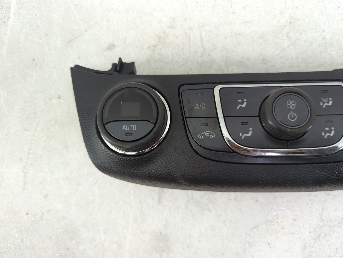 2014-2020 Chevrolet Impala Climate Control Module Temperature AC/Heater Replacement P/N:QFGM207A SBB250528 Fits OEM Used Aut